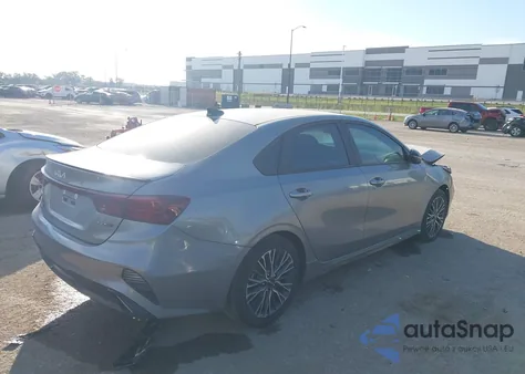 2023 Kia Forte Gt-Line z USA, uszkodzony, nr VIN 3KPF54AD9PE614602